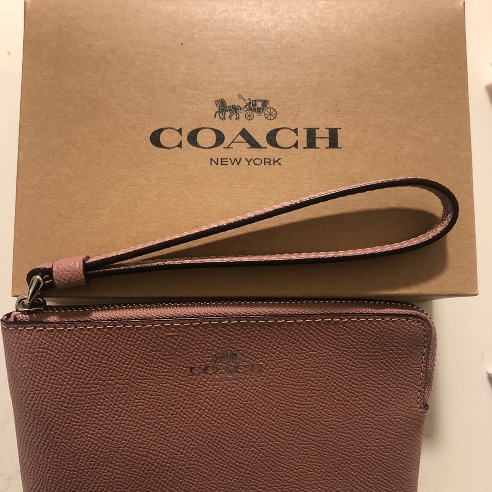 Coach medium wristlet - Picture 3 of 5